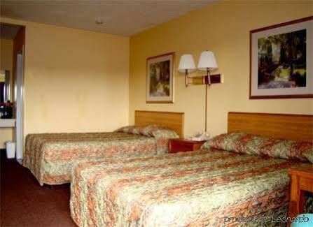 Fairview Inn & Suites Exterior foto